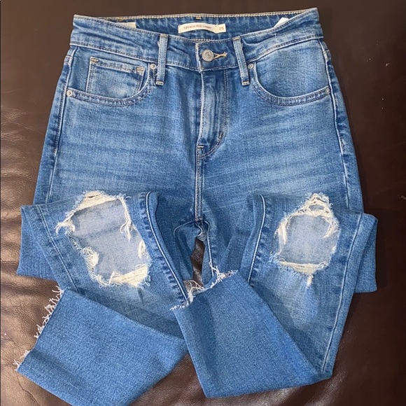 Levi's Denim - Levi’s 721 High Rise Skinny NWOT